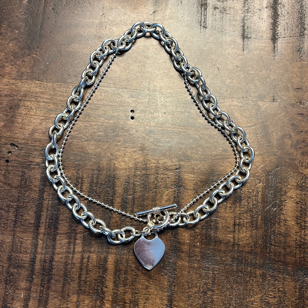 Choker necklace